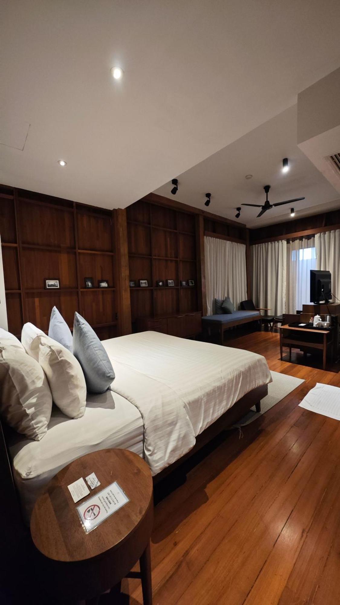 Chann Bangkok Noi Exterior photo
